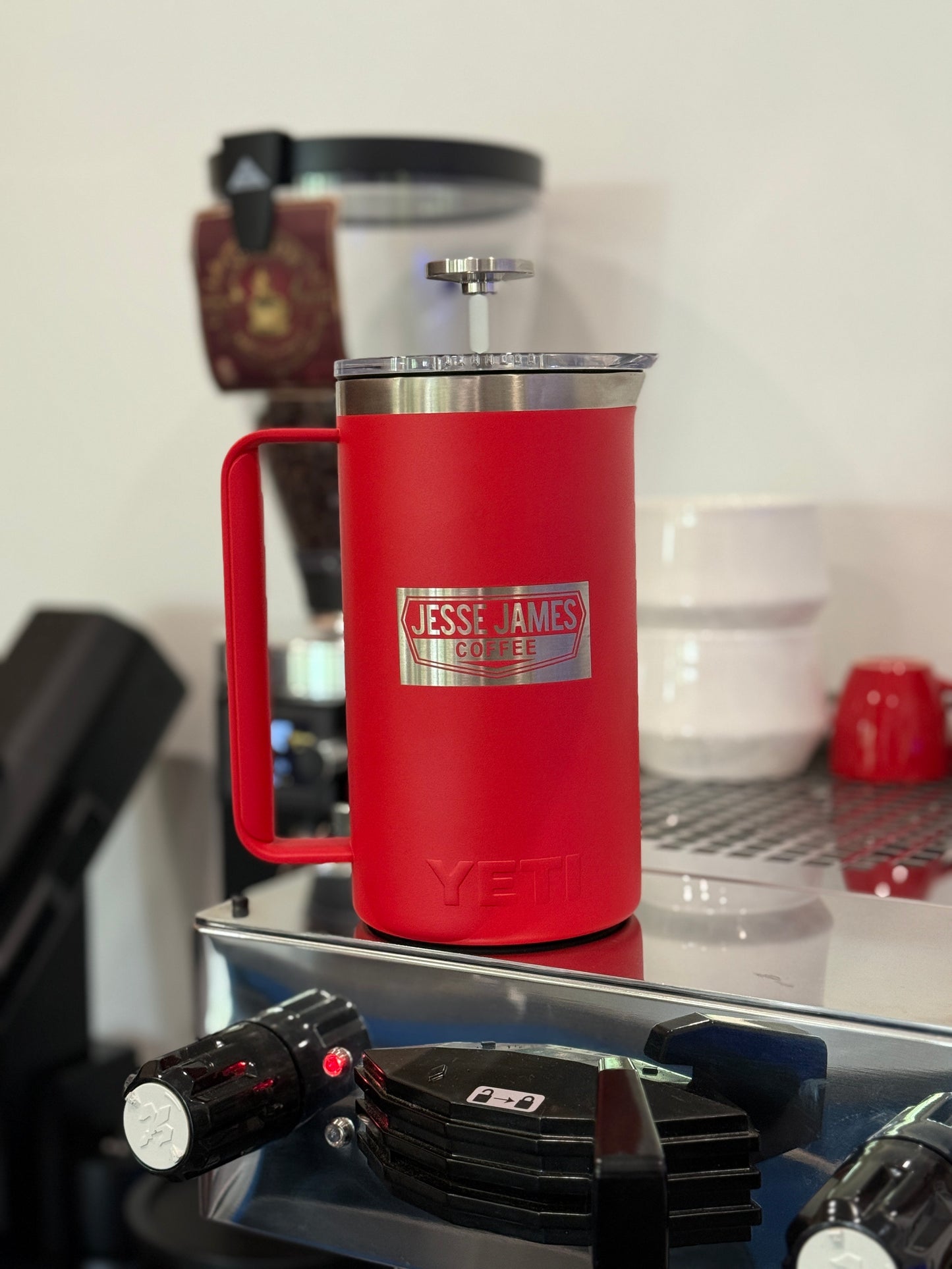 Jesse James Coffee Yeti 34oz French Press
